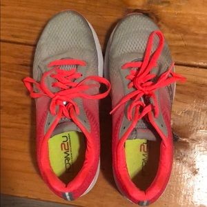 saucony memory foam womens